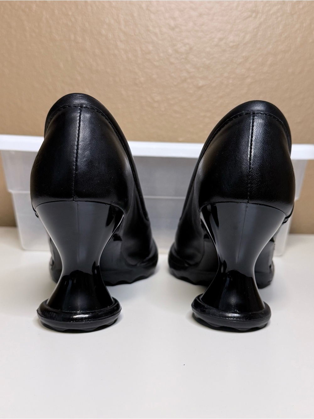 Fluevog | Mini Lily Darling | Black Leather Pump Round Toe Hourglass Heel US 6.5 - Picture 6 of 10